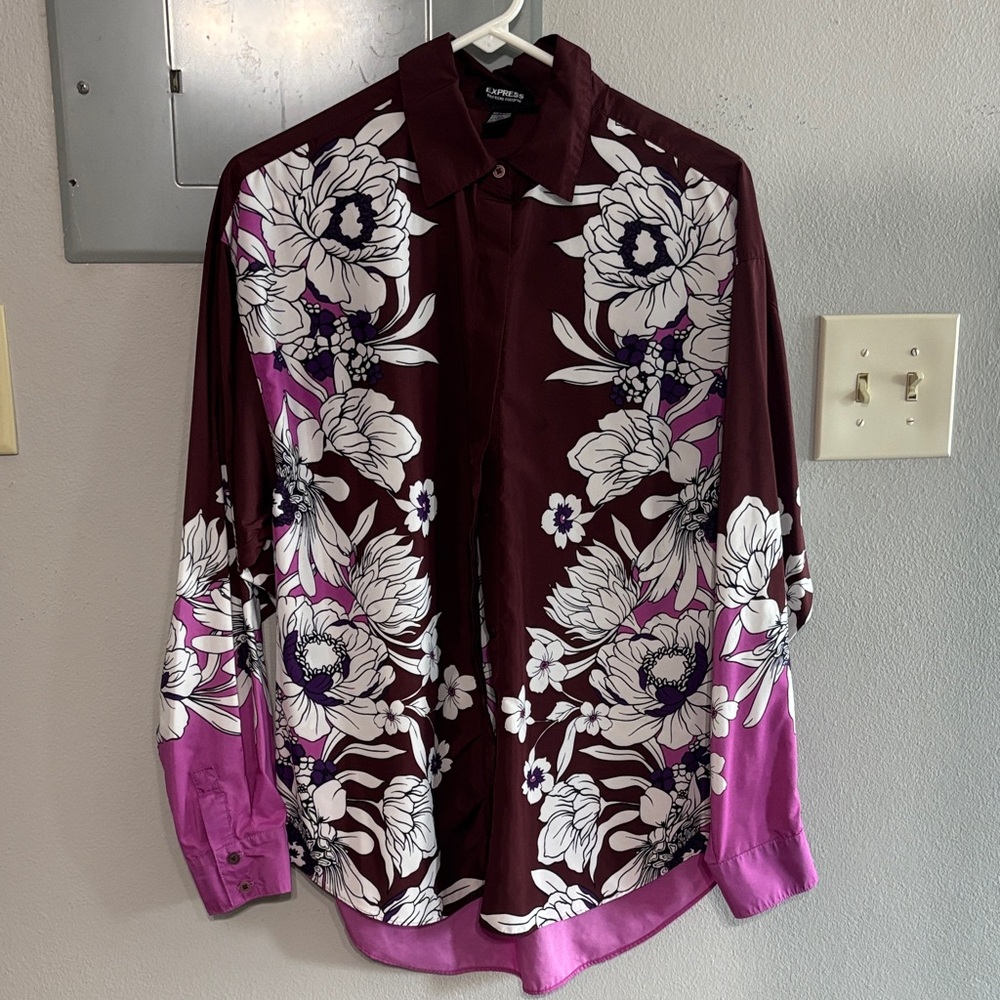 Express Floral Button-Down Shirt in Burgundy and Purple